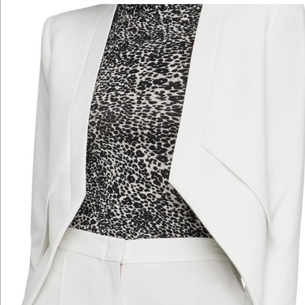 Off white BCBG  jacket like new